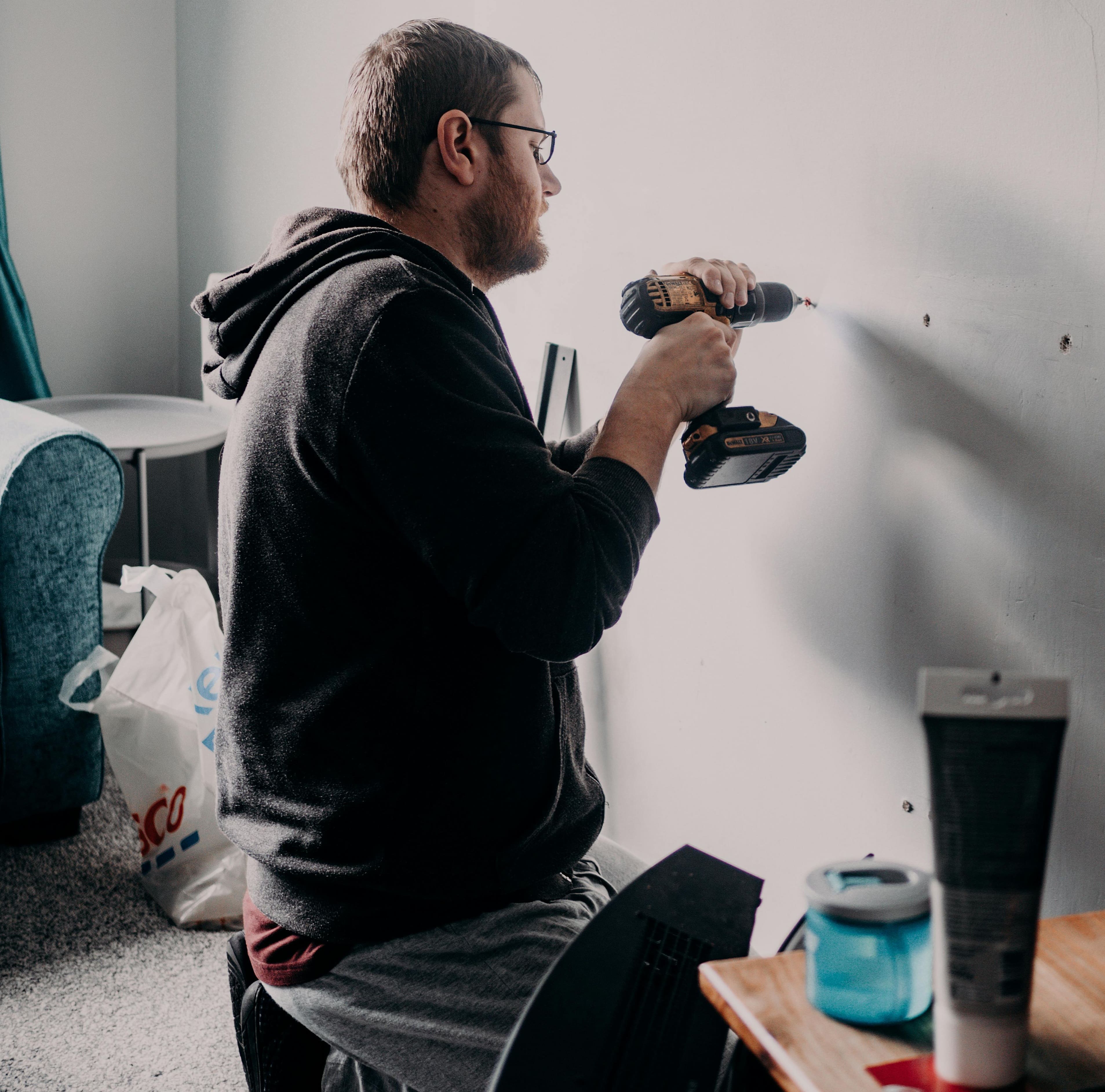 Repair Expert at work